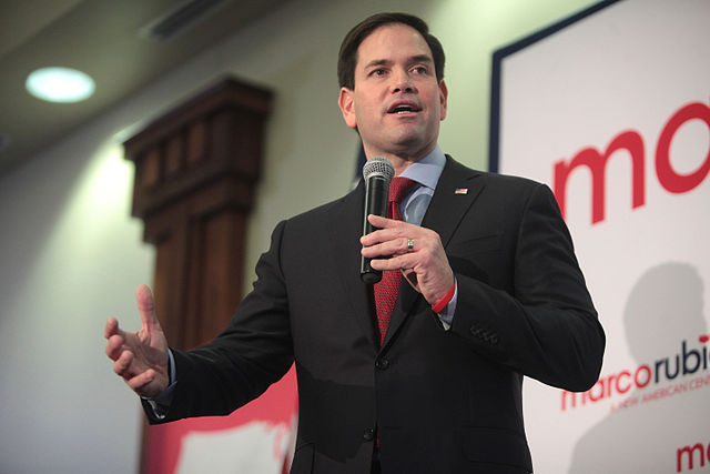 Le sénateur Marco Rubio espère que les OVNI soient d’origine extraterrestre