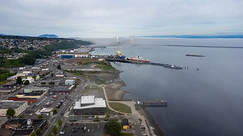 Un objet cubique observé dans les montagnes de Port Angeles